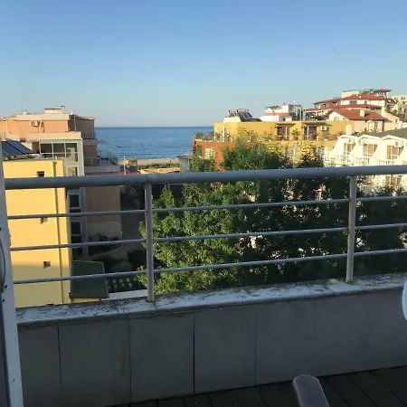 Apartament Хотел Кораба Łozenec
