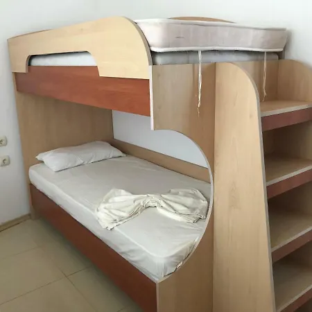 Apartament Хотел Кораба Łozenec
