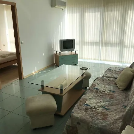 Apartament Хотел Кораба Łozenec